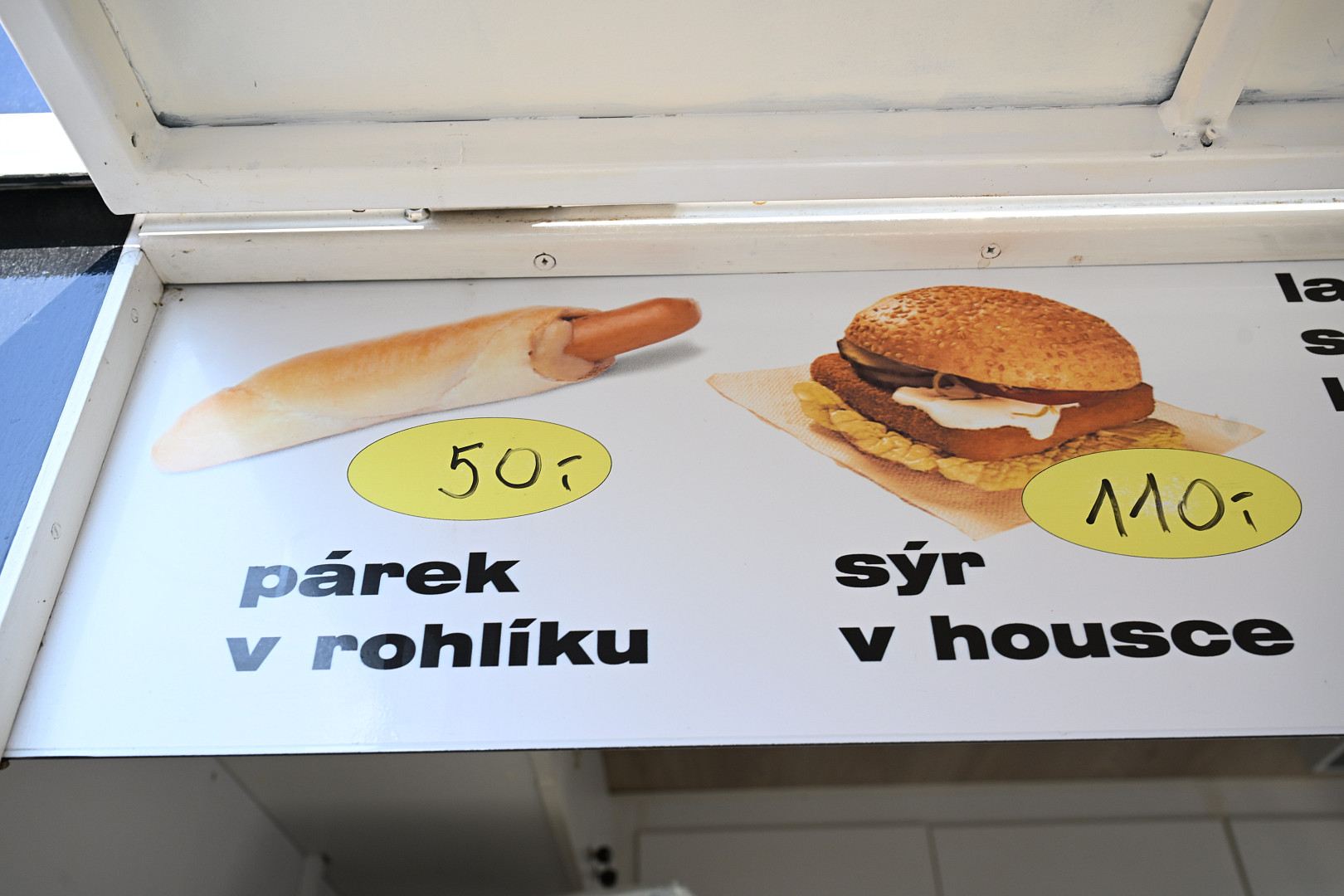 Se dvěma dětmi na Matějské: Tři hodiny nás vyšly na 2500 Kč, ale k mání je i langoš za 90 Kč nebo nugát za dvacku