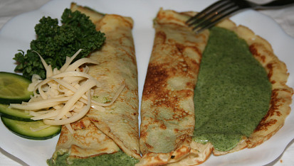 Francouzské palačinky (crepes) se sýrovo-špenátovou náplní