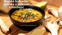 Thajská kokosová polévka s kuřetem a houbami