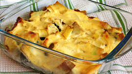 Zapékaná brokolice s tofu a jogurtem