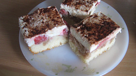 Osvěžující ovocný moučník