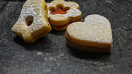Linecké cukroví - recept z cukrářského učiliště